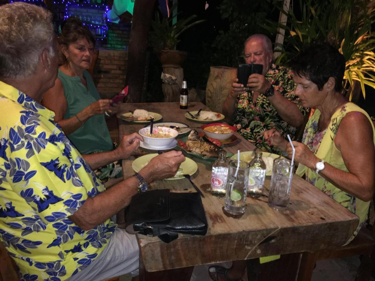 The Lazy Bar And Guesthouse Krabi town Εξωτερικό φωτογραφία