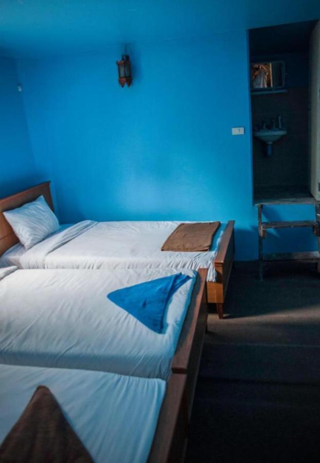 The Lazy Bar And Guesthouse Krabi town Εξωτερικό φωτογραφία